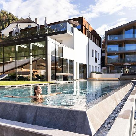 Hotel Weisses Kreuz Burgusio Εξωτερικό φωτογραφία