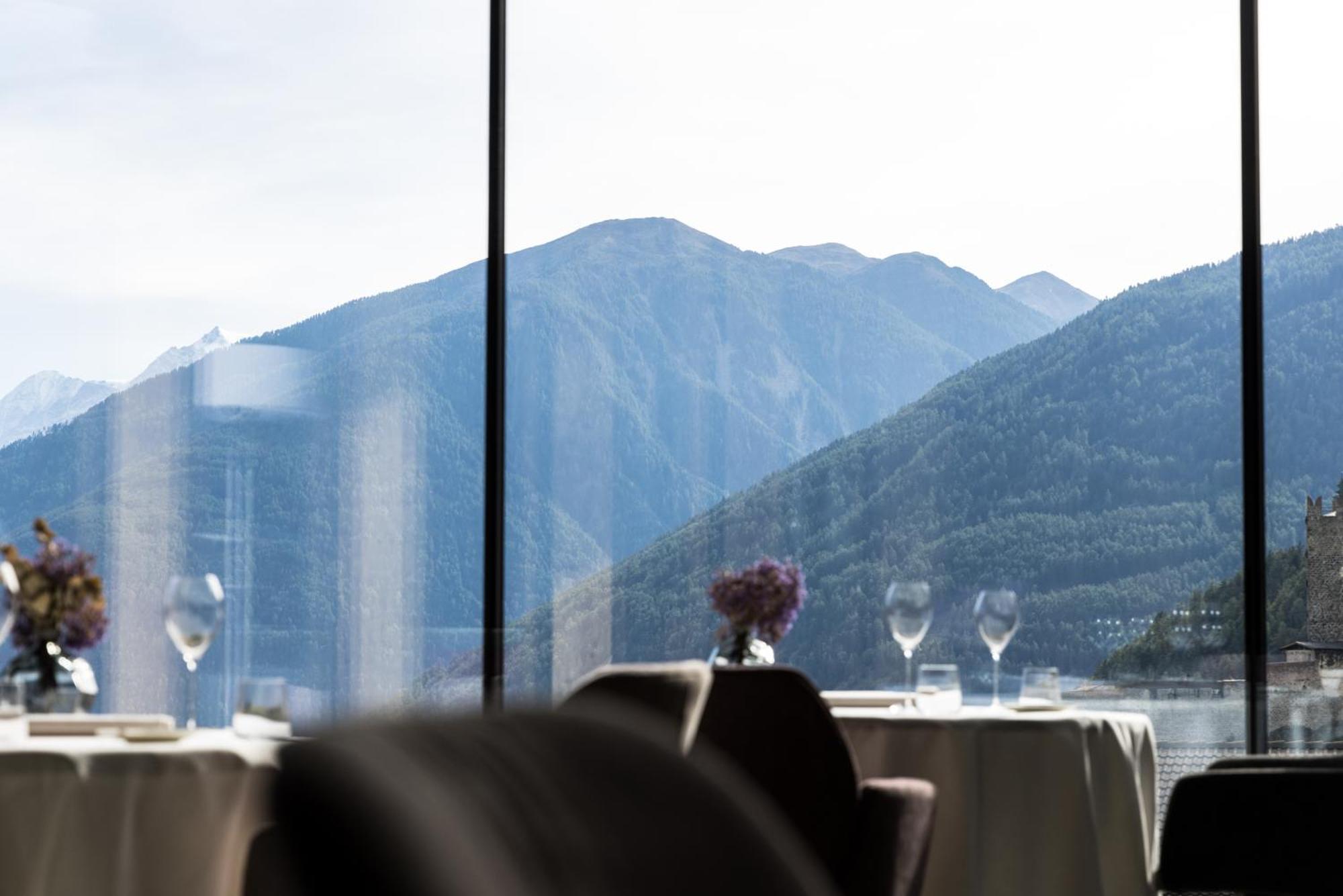 Hotel Weisses Kreuz Burgusio Εξωτερικό φωτογραφία