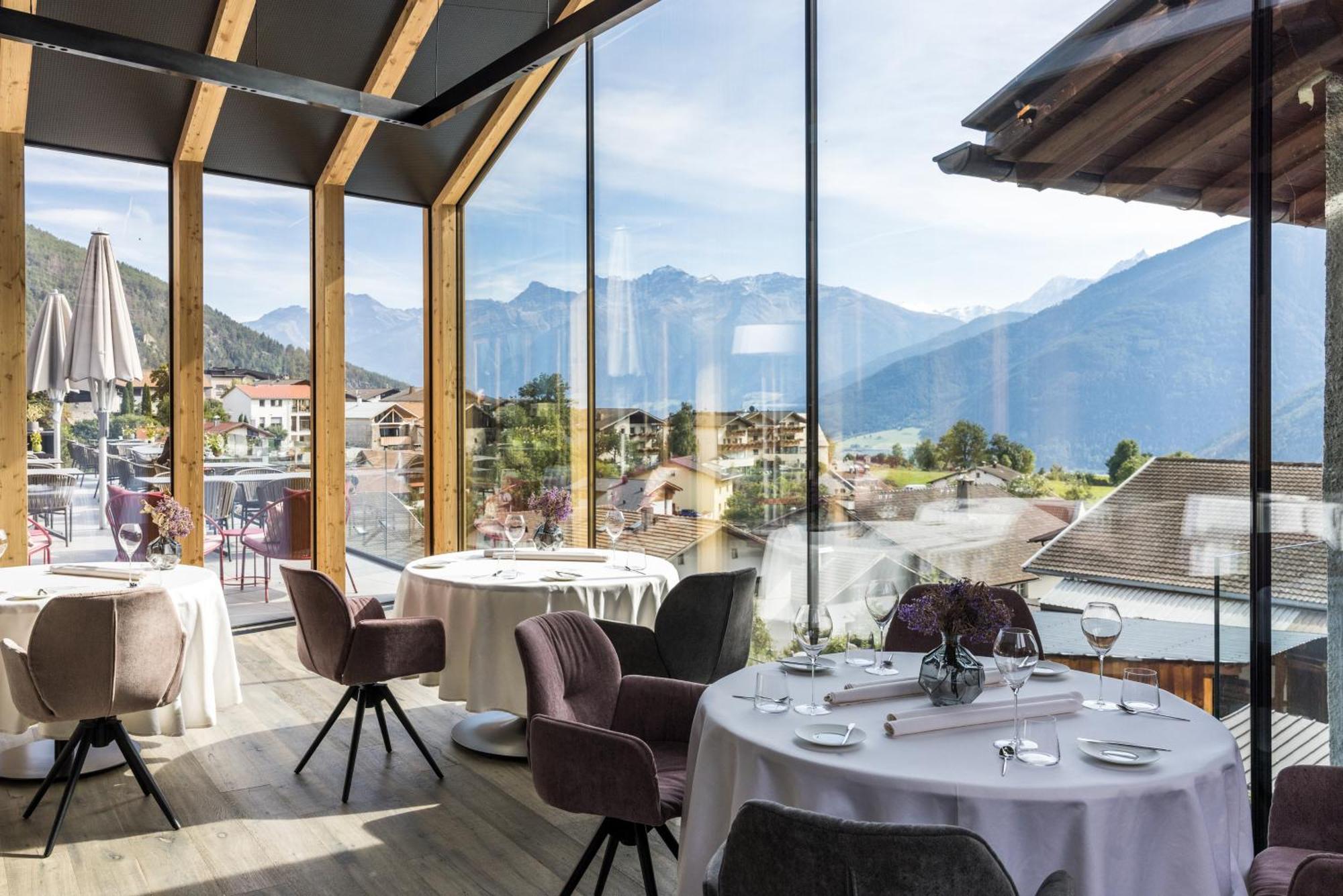 Hotel Weisses Kreuz Burgusio Εξωτερικό φωτογραφία