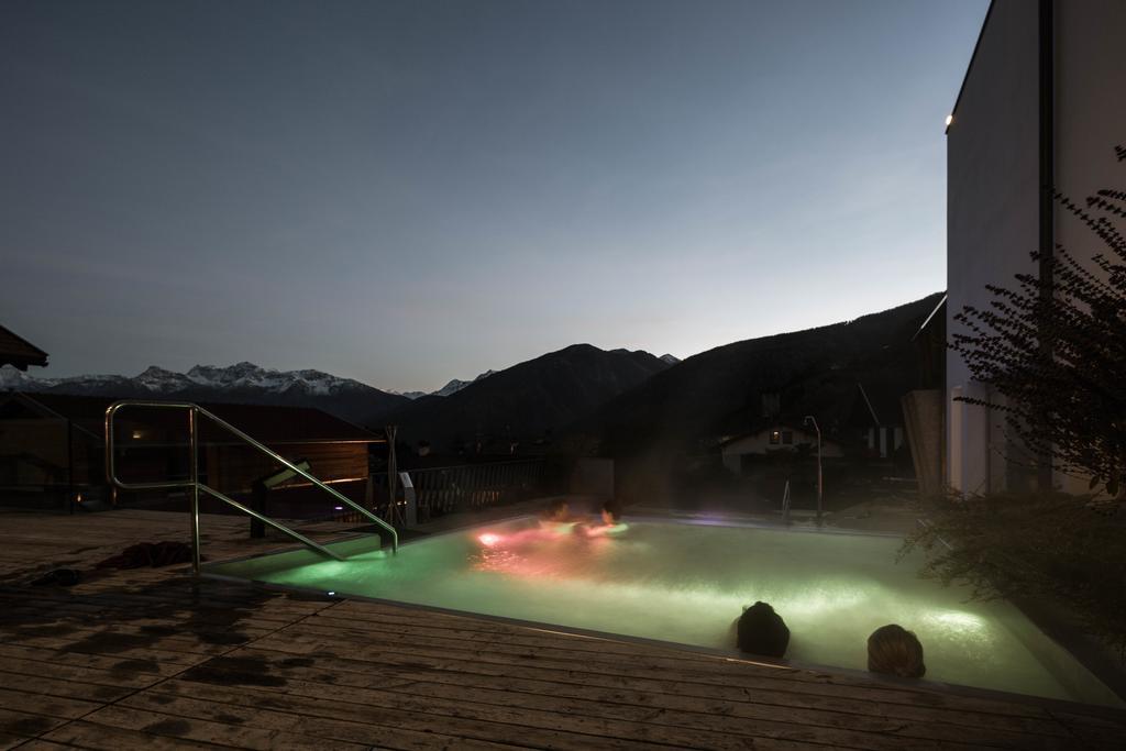 Hotel Weisses Kreuz Burgusio Εξωτερικό φωτογραφία